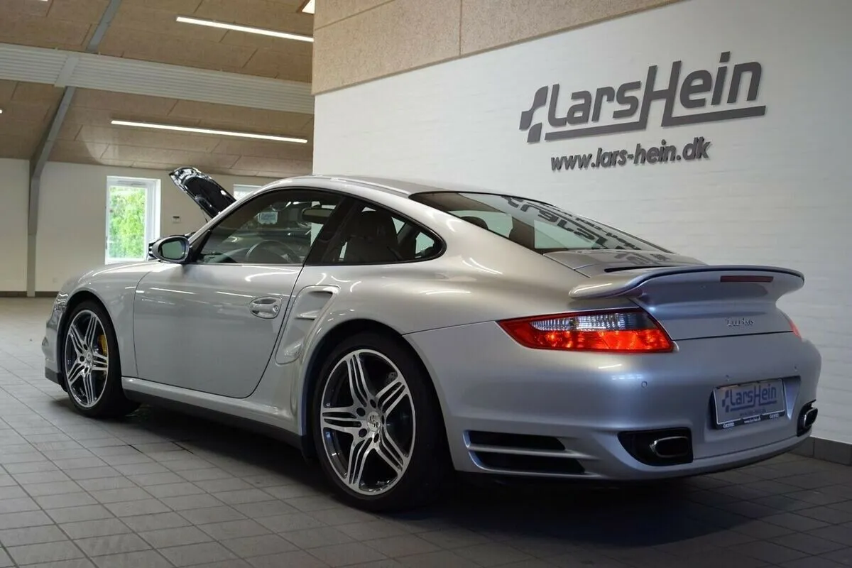 Porsche 911 Turbo 3,6 Coupé Tiptr. 2d Image 3