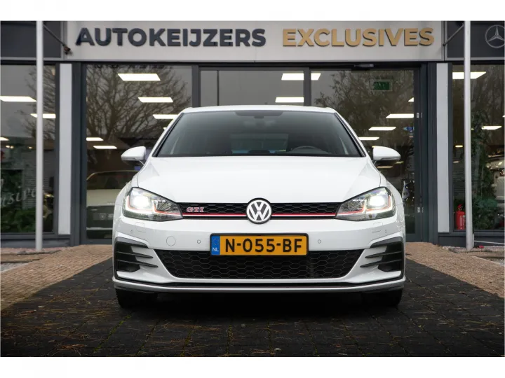 Volkswagen Golf 2.0 TSI GTI Performance  Image 2