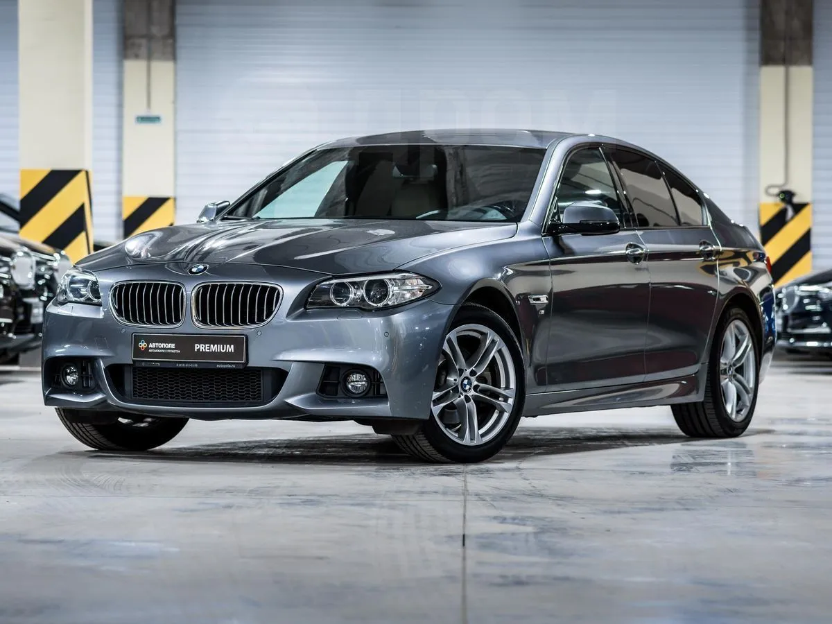 BMW 5-Series Image 2